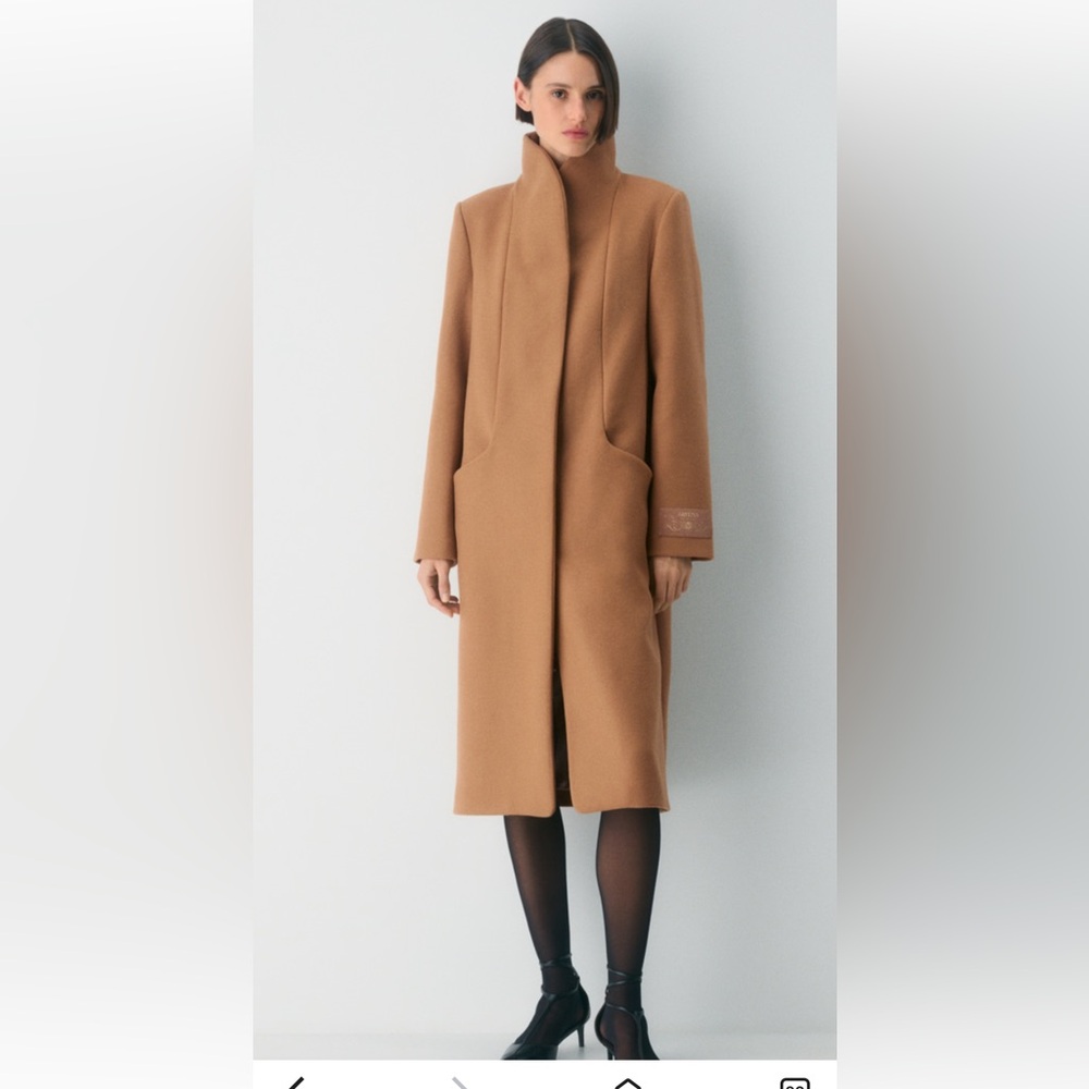 Wilfred Aritzia The Cocoon Long Coat in a beige/camel wool cashmere blend.